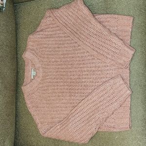 American Eagle woman's cable knit sweater